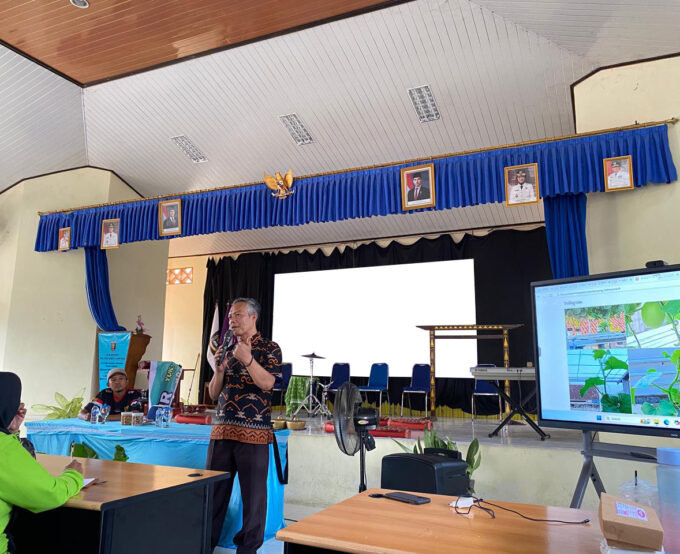 Tingkatkan Kualitas Pembelajaran: SLBN PKK Provinsi Lampung Gelar Bincang-bincang seputar Hidroponik Bersama Bapak Wahidin