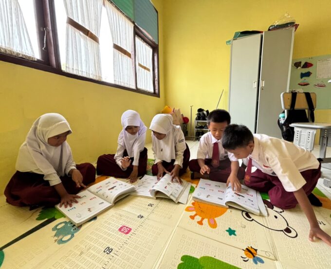 Selasa Literasi di SLBN PKK Provinsi Lampung: Menumbuhkan Minat Baca dan Meningkatkan Kemampuan Literasi Siswa