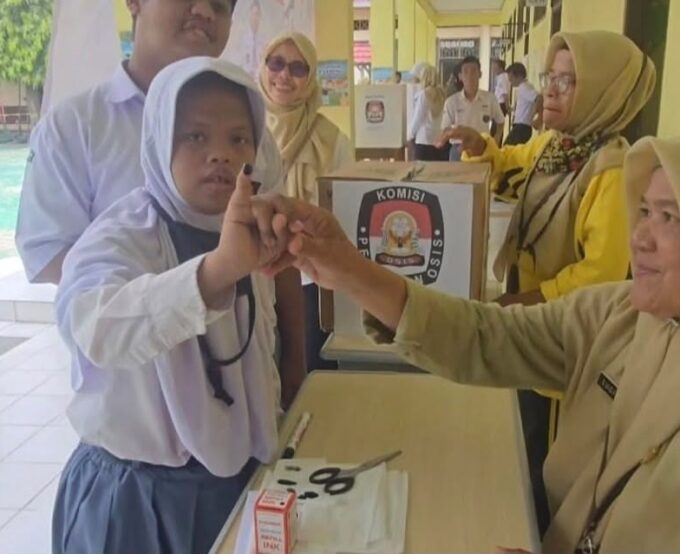 Belajar Memilih, Belajar Memimpin: Pesta Demokrasi Siswa SLBN PKK Provinsi Lampung